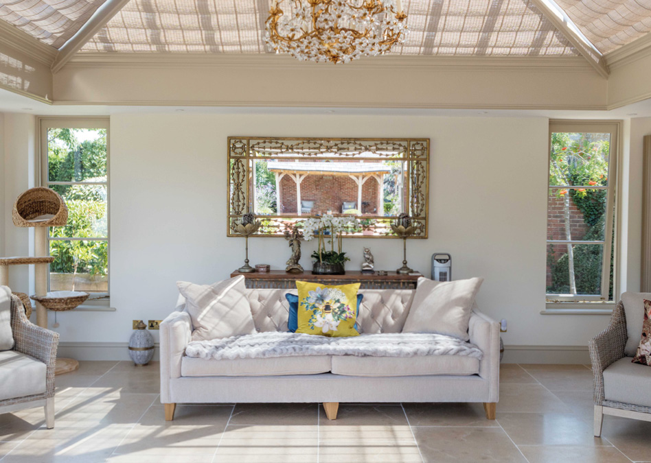 Eight panel glazing bar design