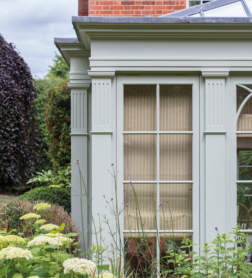 side elevation pilaster close up